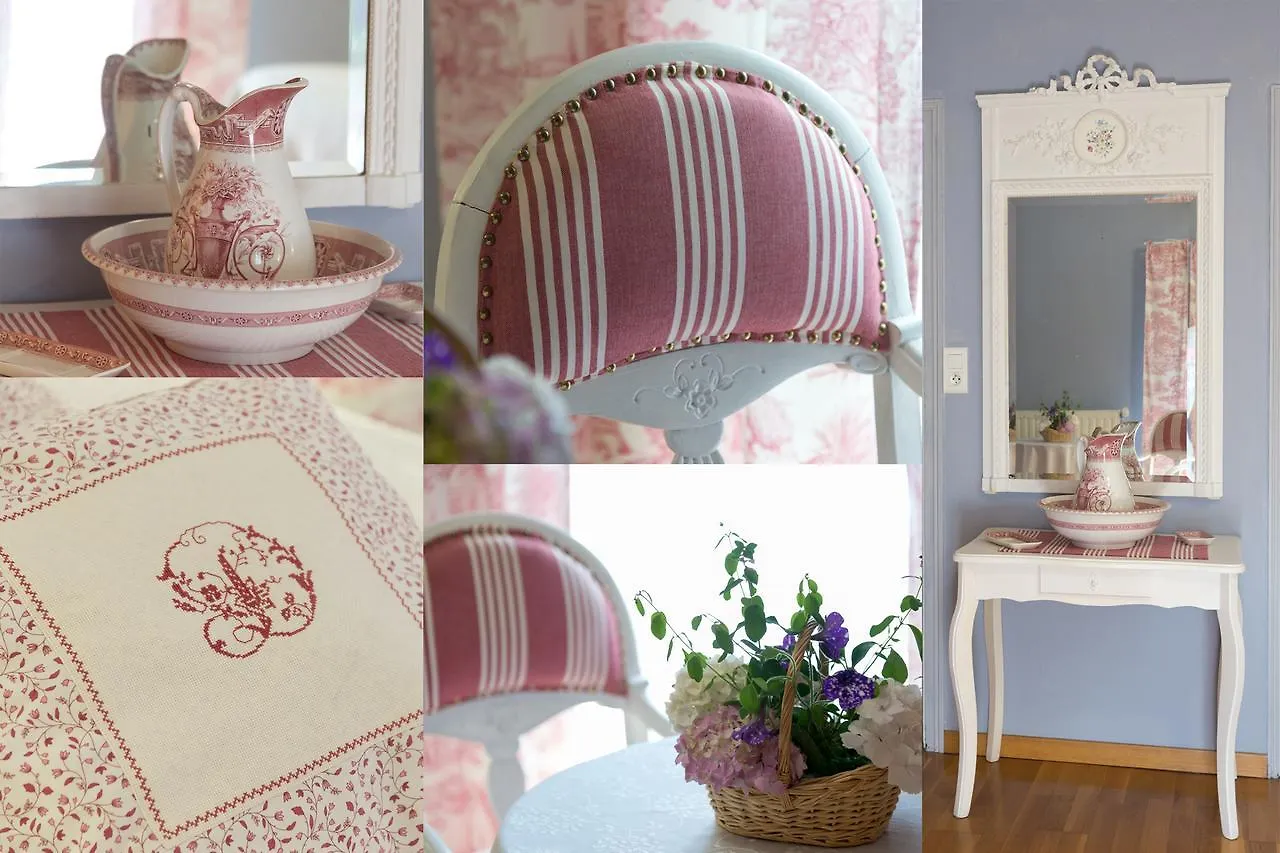 La Jouvenelle Bed & Breakfast Aucey-la-Plaine 3*,  France